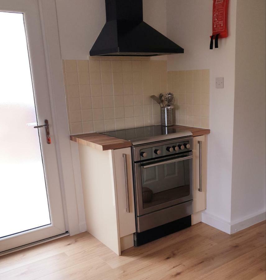 The Coal House Apartment Townhill Екстериор снимка